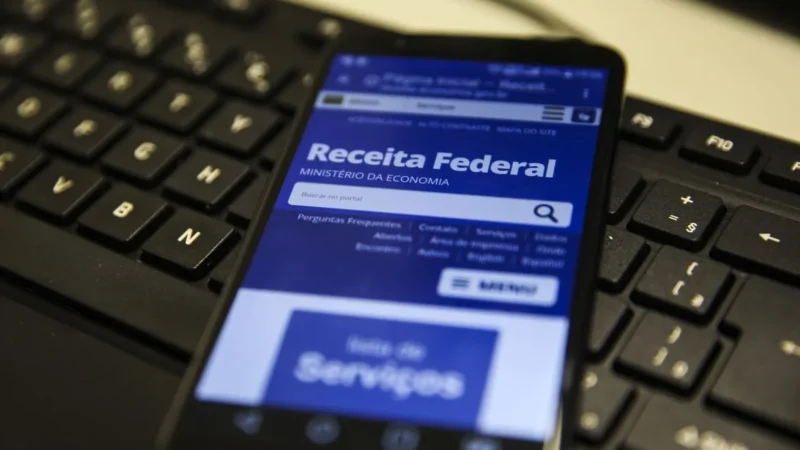 Governo prorroga prazo de entrega da declaração do IR por dois meses