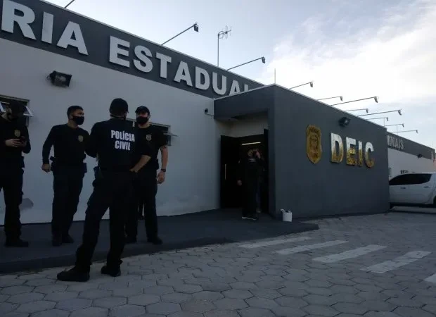 Operação Network: Polícia Civil cumpre ordens judiciais contra organização criminosa em 11 cidades catarinenses