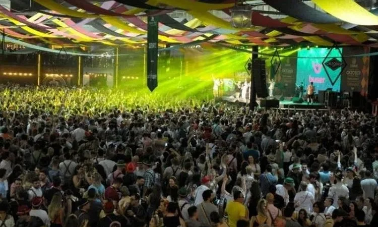 Oktoberfest Blumenau 2020 é cancelada por conta da pandemia do coronavírus