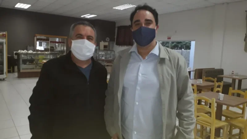 Pré-candidatos do PSDB e do PL discutem possibilidade de formação de chapa