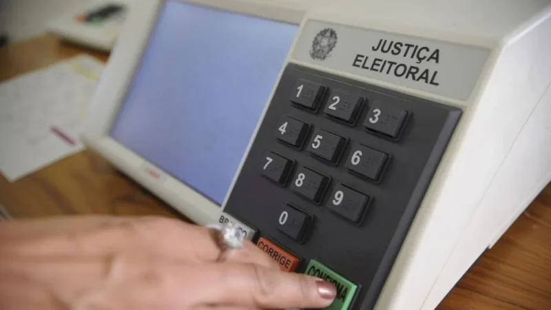 TRE-SC abre inscrições para interessados em atuar como mesários voluntários