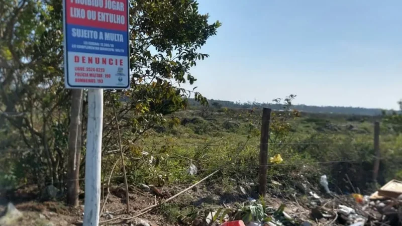Arroio coloca placas para evitar depósitos de lixo