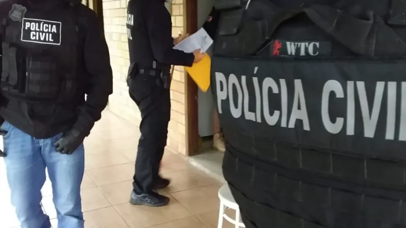 Polícia Civil dá cumprimento a mandados de prisão, busca e apreensão contra traficantes