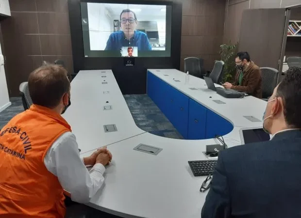 Defesa Civil e Acaert estudam parceria para ampliar a divulgação dos alertas meteorológicos
