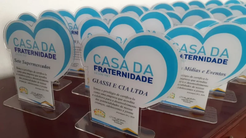 Casa da Fraternidade reconhece parceiros com homenagens