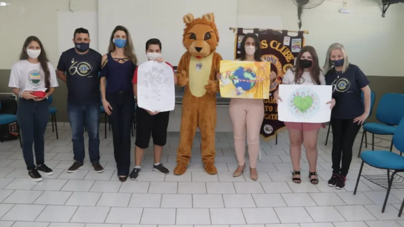 Lions premia cartazes em concurso sobre paz