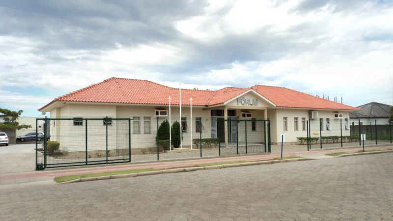 Homem é condenado a 24 anos de prisão por feminicídio em São João do Sul