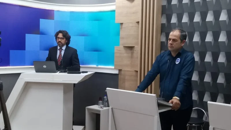 Debate com candidatos a prefeito de Baln. Arroio do Silva