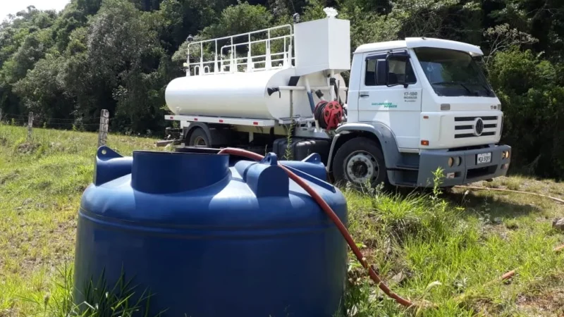Governo do Estado destina R$ 3 milhões para compra de reservatórios e transporte de água em SC