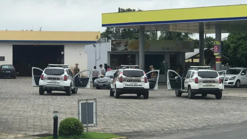 Em busca por bandidos, Polícia aborda vendedores em São João do Sul