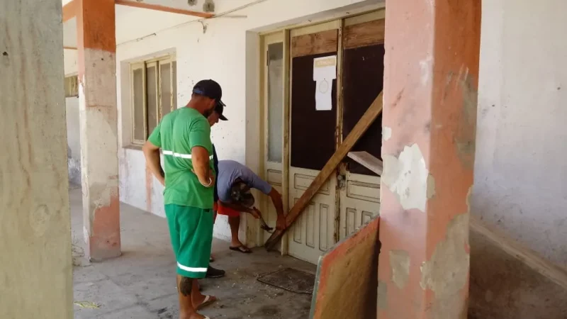 Pessoas em situação de rua são abordadas em ação realizada pela prefeitura com o apoio da PM e Conselho Tutelar