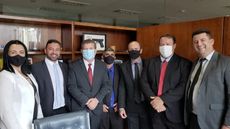 Prefeito em busca de verbas; entradas e saídas; as broncas do paço de Araranguá; e muitooooooo mais
