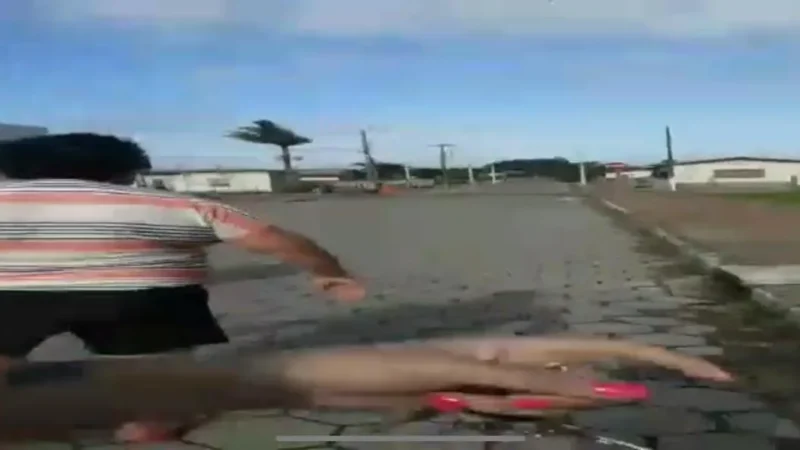 Rixa de vizinhos termina em agressão em Maracajá