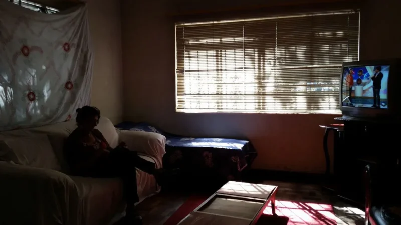 Estudo mostra queda na renda dos idosos durante pandemia