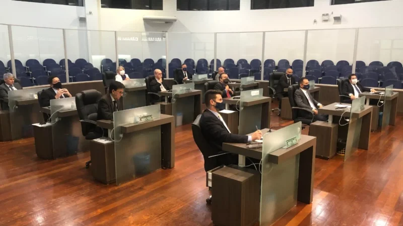 Projeto que impede vereador de assumir cargo na administração pública é rejeitado
