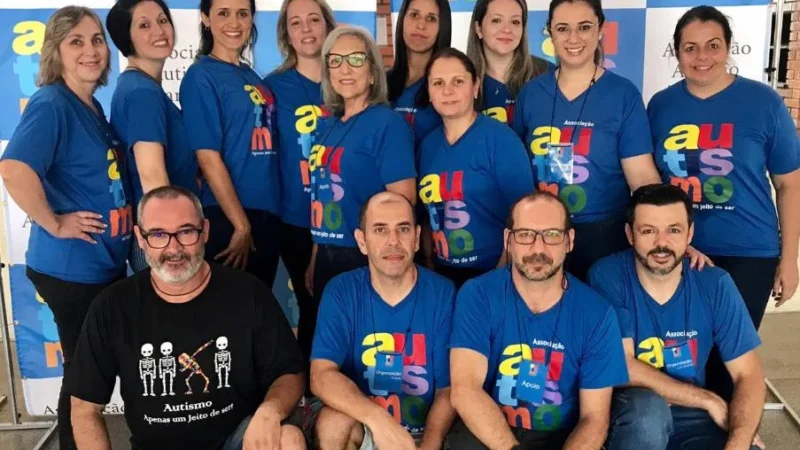 Associação finaliza semana de autismo com inauguração de sede