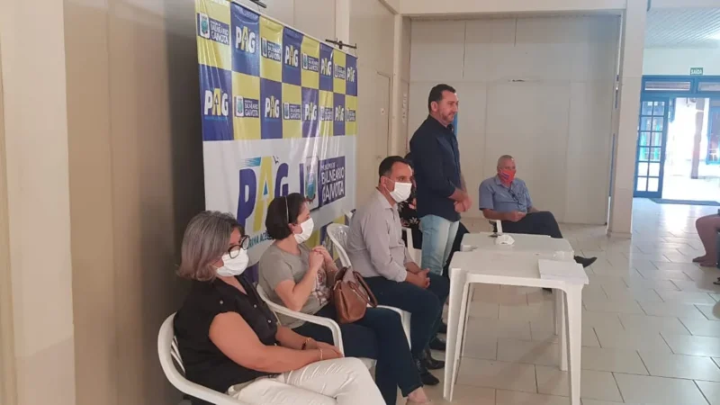 Prefeitura concede 25 bolsas de estudo a moradores