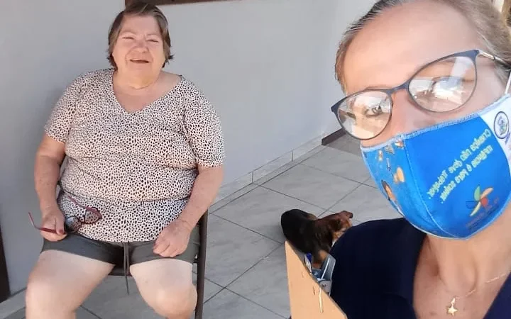 Idosos recebem visitas dos servidores do CRAS de Araranguá