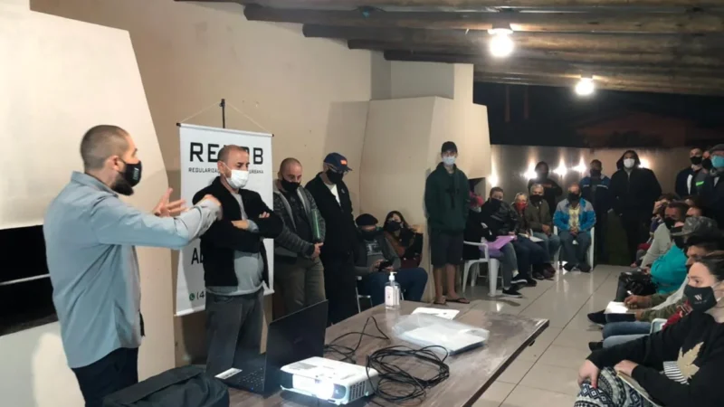 Programa Minha Escritura: encontro com moradores em Balneário Gaivota