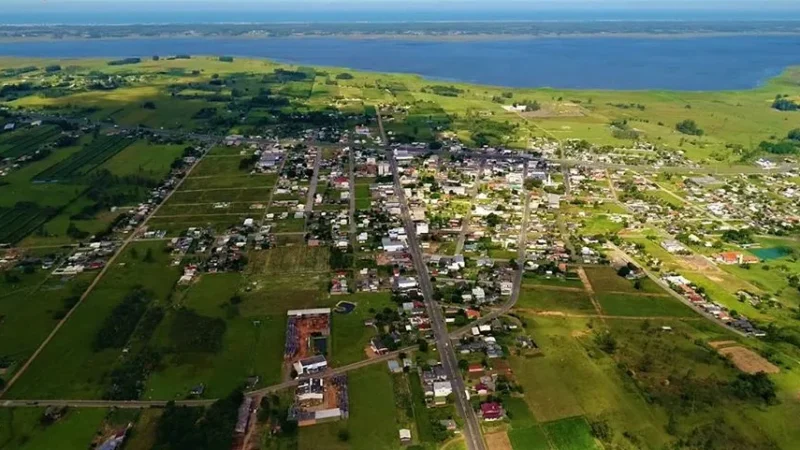 Prejuízos na lavoura e no paço: fortes ventos atingem Santa Rosa do Sul