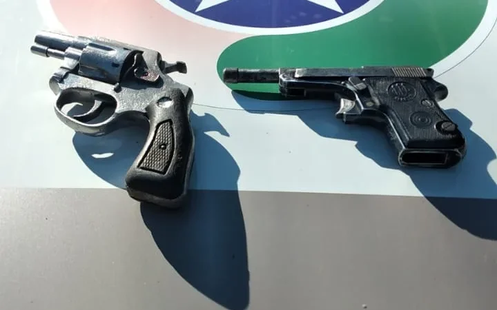 Homem é preso e armas e dinheiro são apreendidos em Jacinto Machado