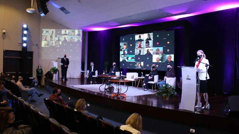 Reitoria da Unesc empossa gestores para o segundo mandato