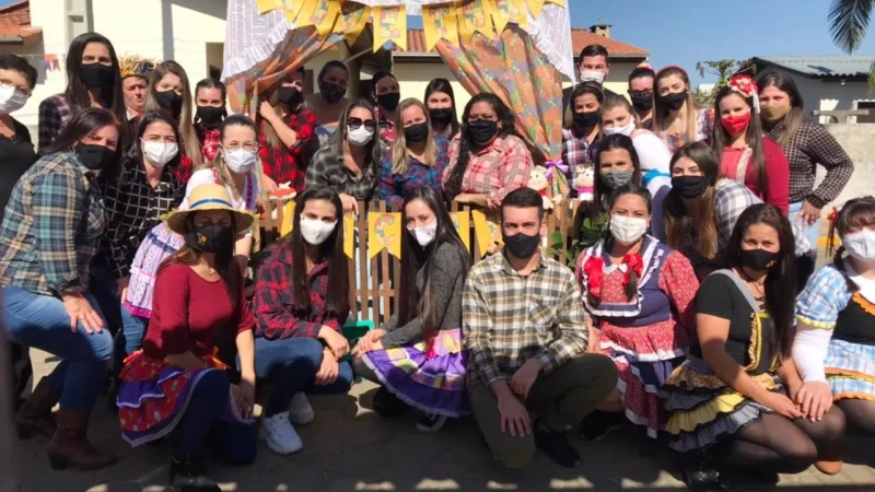 Arraial e Drive Thru Julino integram comunidade escolar de Maracajá