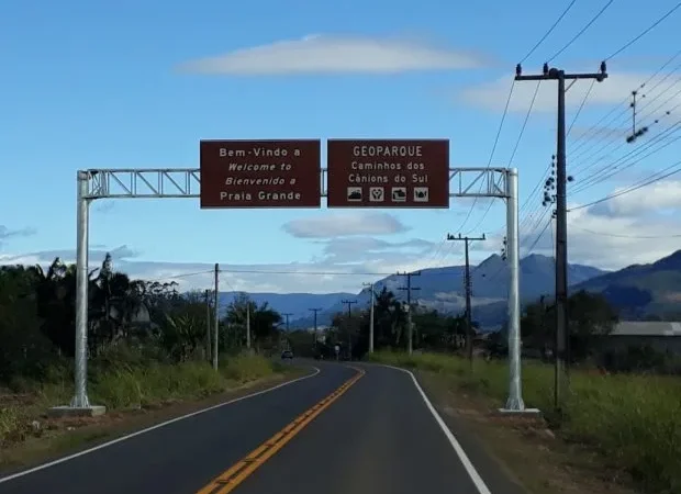Sinalização turística começa a ser instalada no Caminho dos Cânions