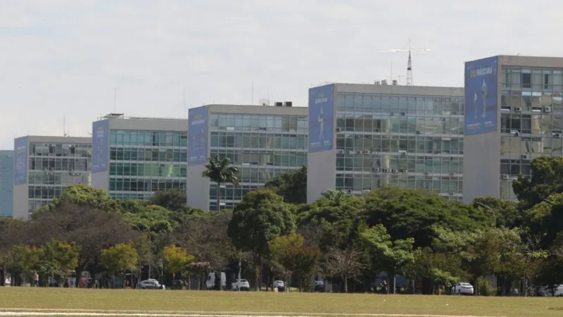 Ministério alerta para site falso que coleta informações de servidores