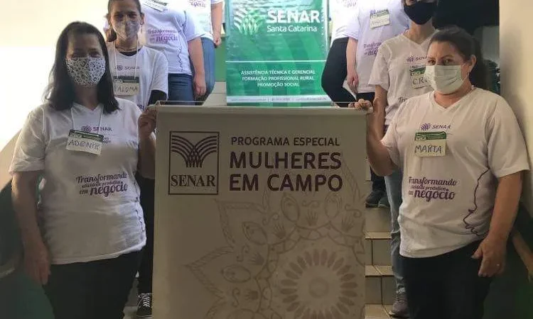 Mulheres aprendem sobre gestão de negócios na área rural em Maracajá