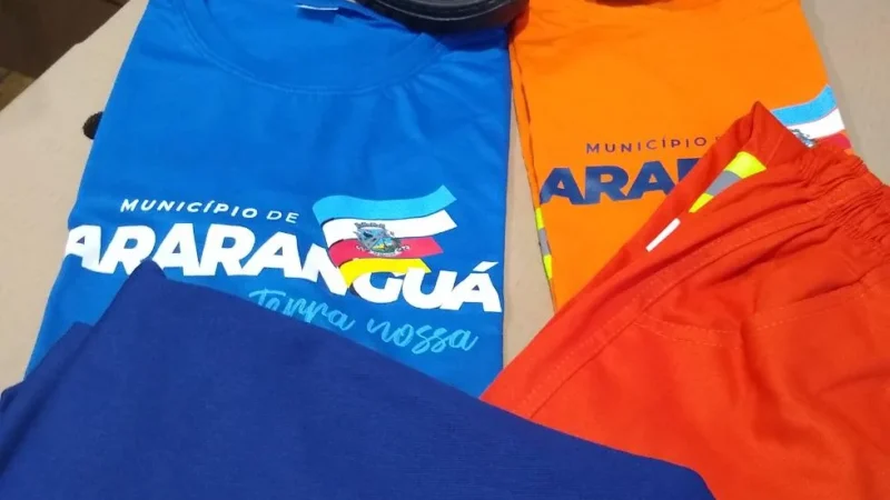 Funcionários de secretaria de obras recebem novos uniformes