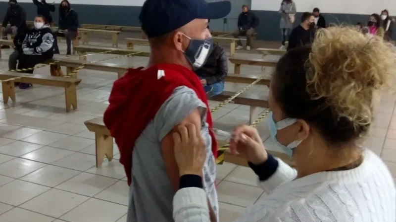 Gaivota já aplicou 9.381 vacinas contra a Covid-19