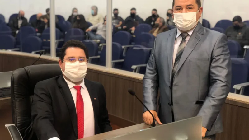 Vereadores Jair Anastácio e Nelson Soares propõe criação de memorial das vítimas da Covid-19 em Araranguá