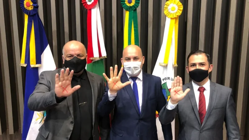 Vereadores propõem instituição do código do sinal vermelho contra a violência doméstica