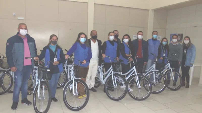 Balneário Gaivota: agentes comunitários de saúde recebem bicicletas do Executivo