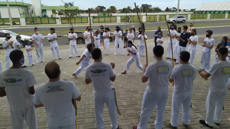 Roda de capoeira celebra dia especial em Araranguá