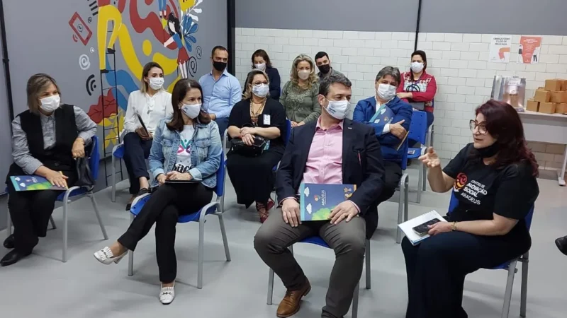 Comitiva de Araranguá visita Instituição Abadeus em Criciúma