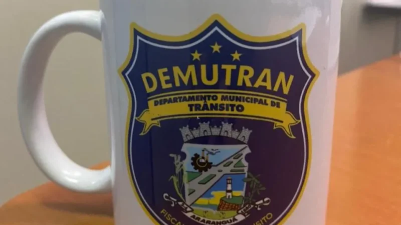 Demutran de Araranguá presenteia colaboradores