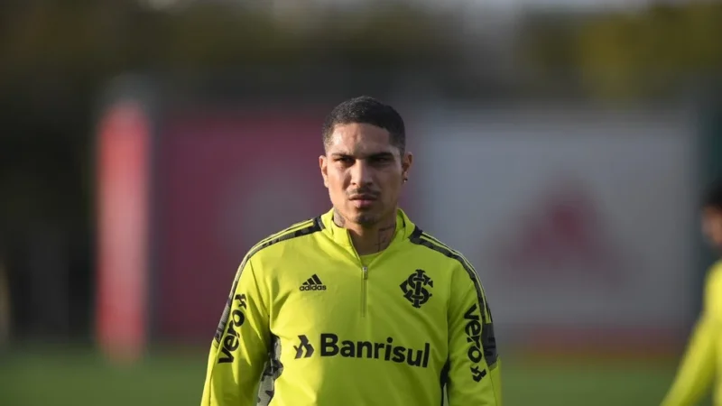 Guerrero se envolve em acidente de trânsito em Porto Alegre