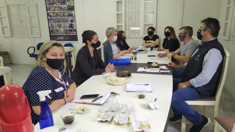 ARARANGUÁ COMEMORA DIA DA ÁRVORE COM DIVERSAS ATIVIDADES
