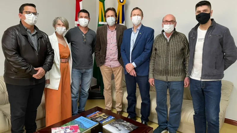 Avenida Capitão Pedro Fernandes e aquisição de veículos serão as destinações dos recursos.