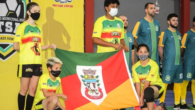 Gols e público animado marca início do Municipal de Futsal sombriense