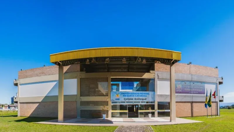 Reitoria e alunos da Ufsc se reúnem sobre professores para Medicina