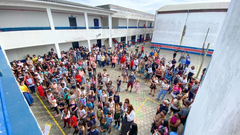 Escola tem Dia da Família com Cantata, inaugurações e apresentação de trabalhos