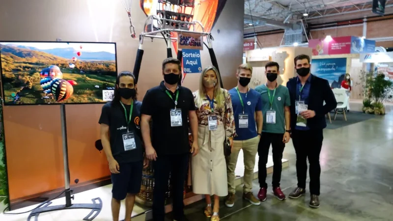 Representantes da Amesc divulgam região em festival de turismo
