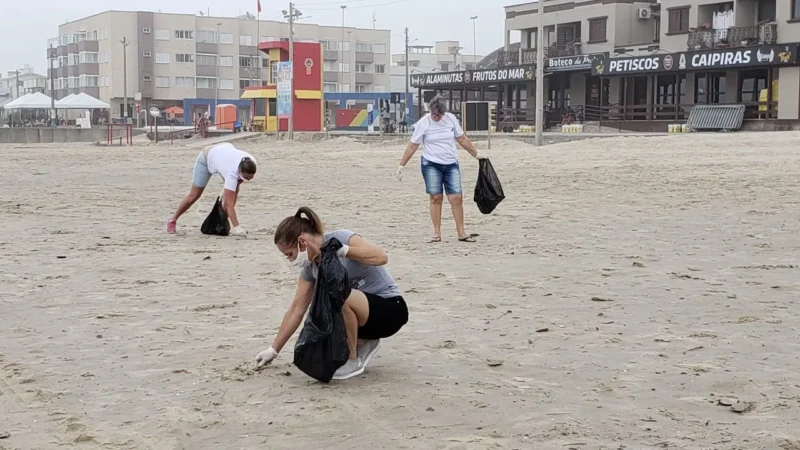 Prefeitura programa mutirão de limpeza na orla