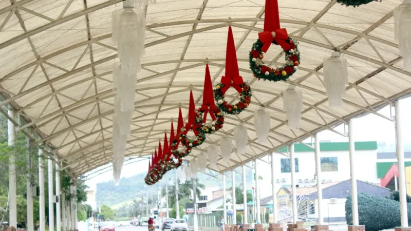 Voluntárias transformam ideias em sonhos na Oficina do Natal