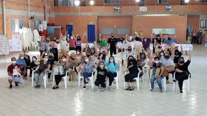 Arroio encerra trabalhos do ano no Projeto Bordando Nossas Histórias