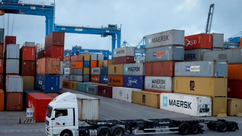 Com alta de 26,6%, SC encerra 2021 com recorde nas exportações
