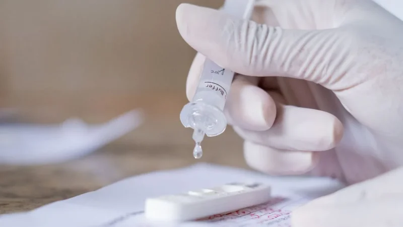 Covid-19: testes rápidos estão incluídos nos planos de saúde